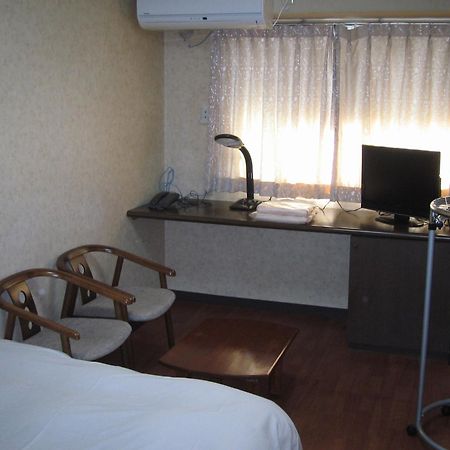 Отель Sunplaza Rinkai Осака Экстерьер фото